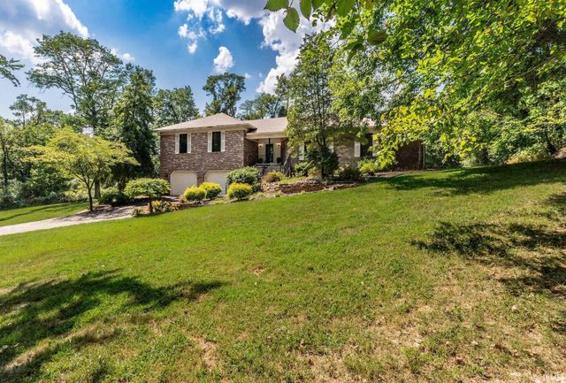 5828 Harmony Woods Lane, Evansville, IN 47720
