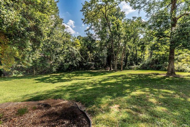 5828 Harmony Woods Lane, Evansville, IN 47720