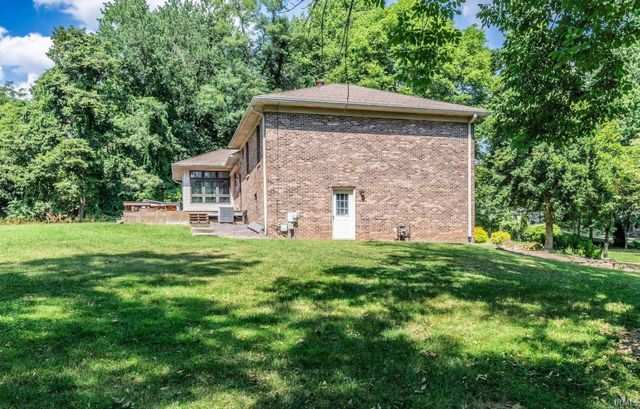 5828 Harmony Woods Lane, Evansville, IN 47720