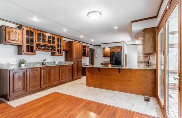 5828 Harmony Woods Lane, Evansville, IN 47720