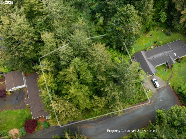 0 9th St, Bandon, OR 97411