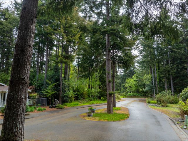 0 9th St, Bandon, OR 97411