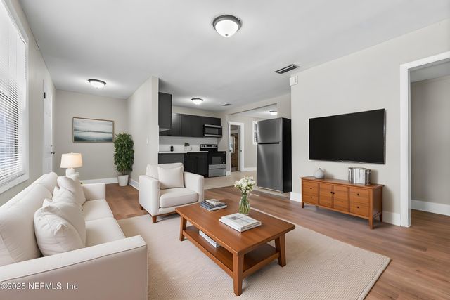 1819 W 10TH Street, Jacksonville, FL 32209