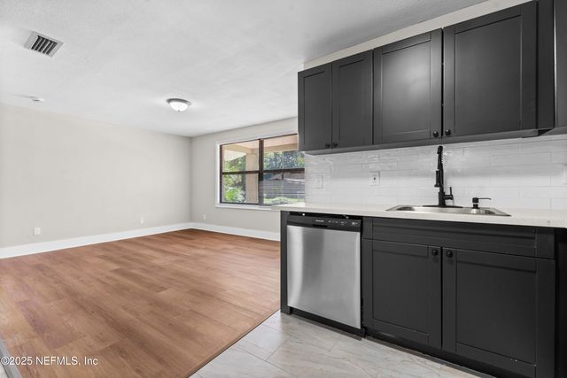 1819 W 10TH Street, Jacksonville, FL 32209