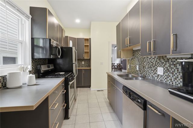 114 Whitney Place, Buffalo, NY 14201