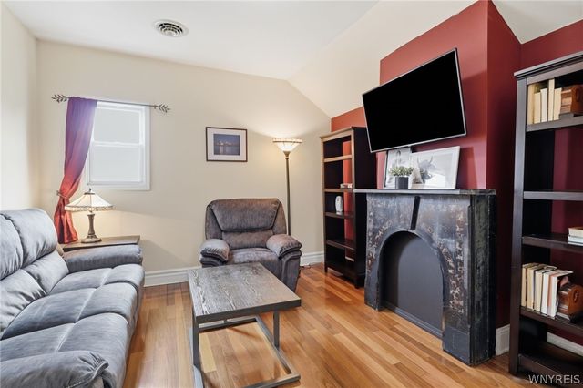 114 Whitney Place, Buffalo, NY 14201