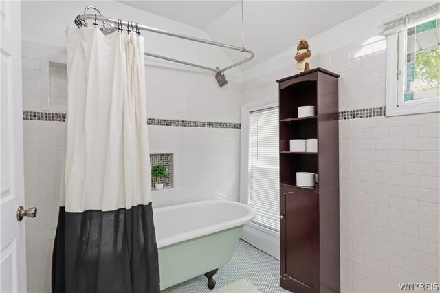 114 Whitney Place, Buffalo, NY 14201