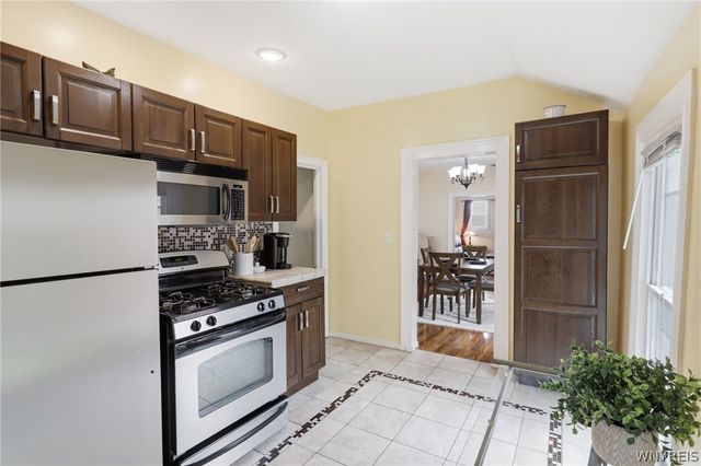 114 Whitney Place, Buffalo, NY 14201
