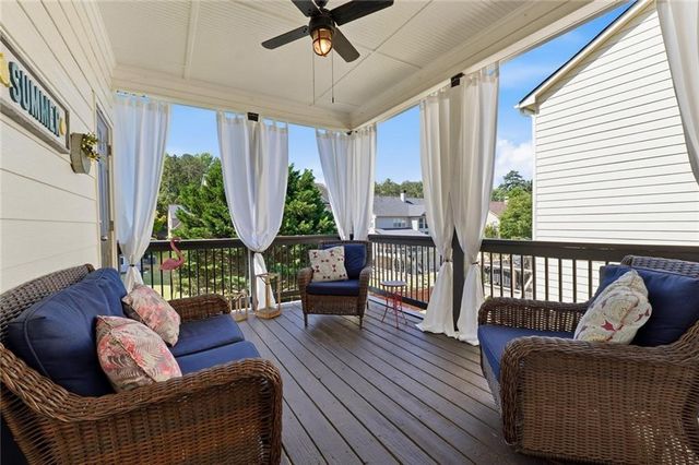 318 Lakestone Landing, Woodstock, GA 30188