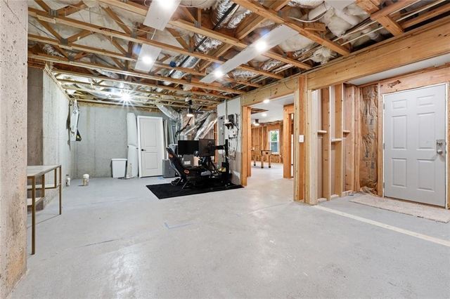 318 Lakestone Landing, Woodstock, GA 30188