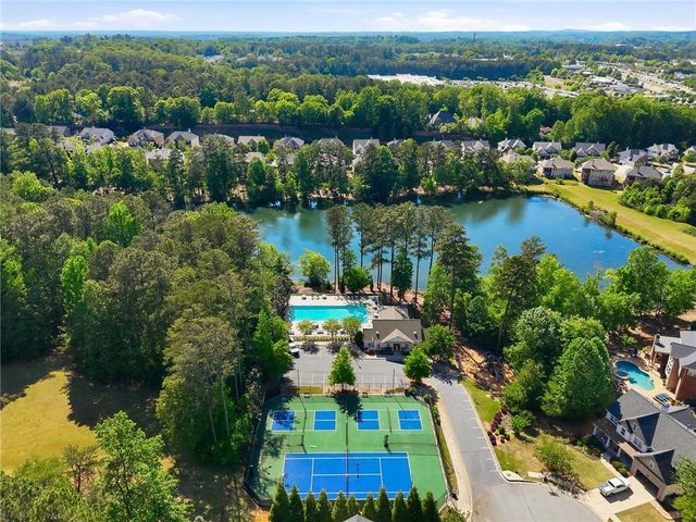 318 Lakestone Landing, Woodstock, GA 30188