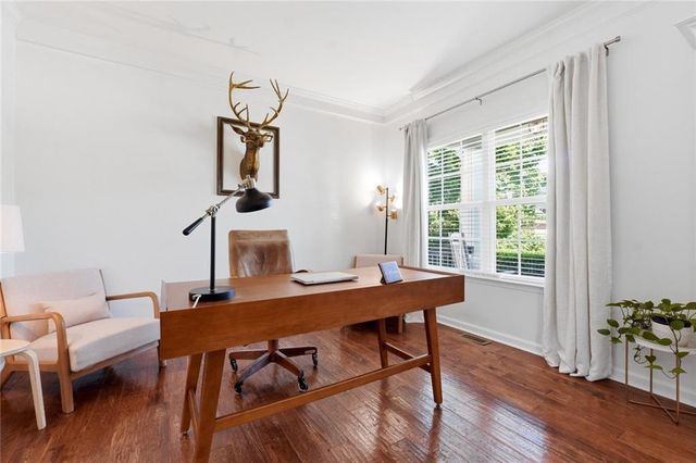 318 Lakestone Landing, Woodstock, GA 30188
