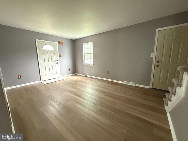 409 EDGEWOOD DR, Telford, PA 18969