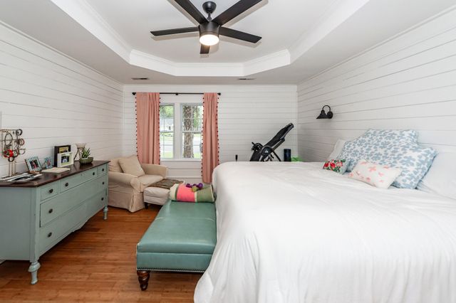 1201 Raptor Drive, Hanahan, SC 29410