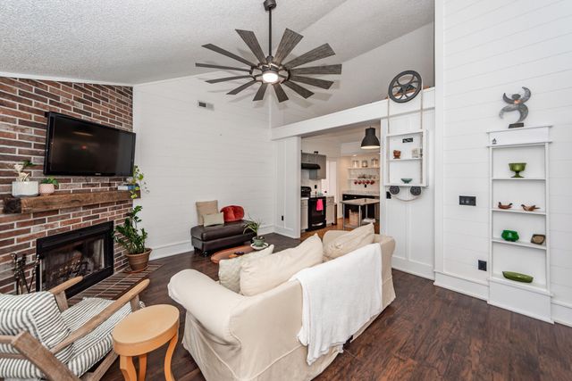 1201 Raptor Drive, Hanahan, SC 29410