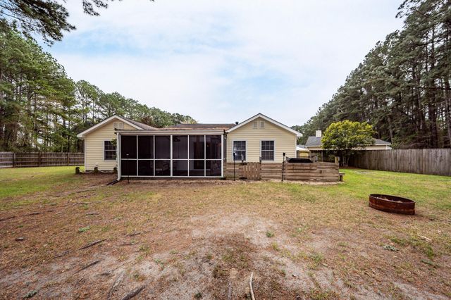 1201 Raptor Drive, Hanahan, SC 29410