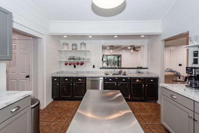 1201 Raptor Drive, Hanahan, SC 29410