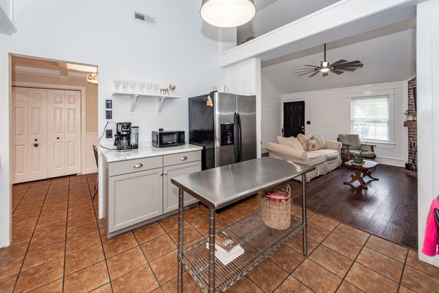 1201 Raptor Drive, Hanahan, SC 29410