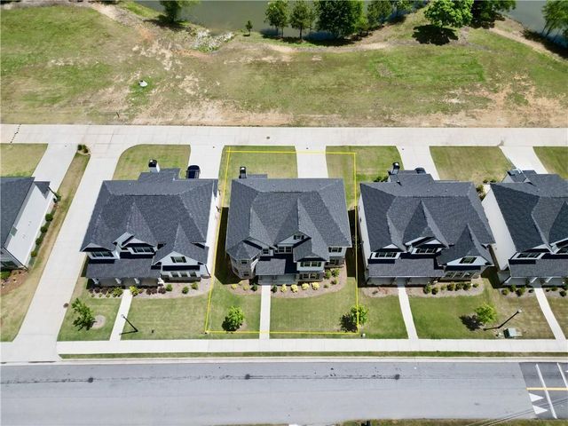 2340 Britt Street, Grayson, GA 30017