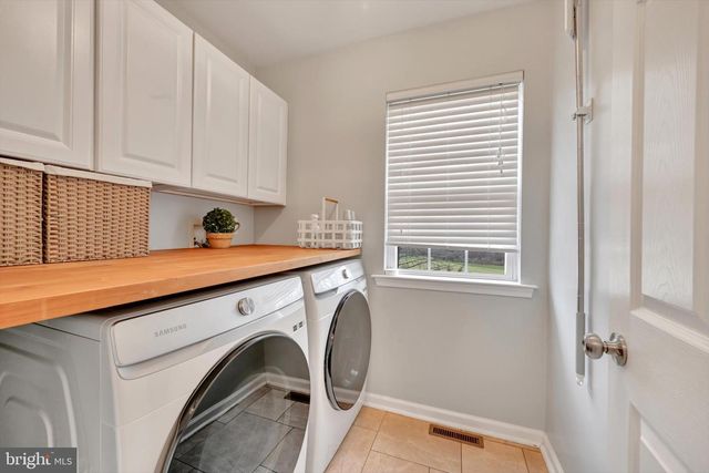 119 TURNBERRY DR, Thorndale, PA 19372