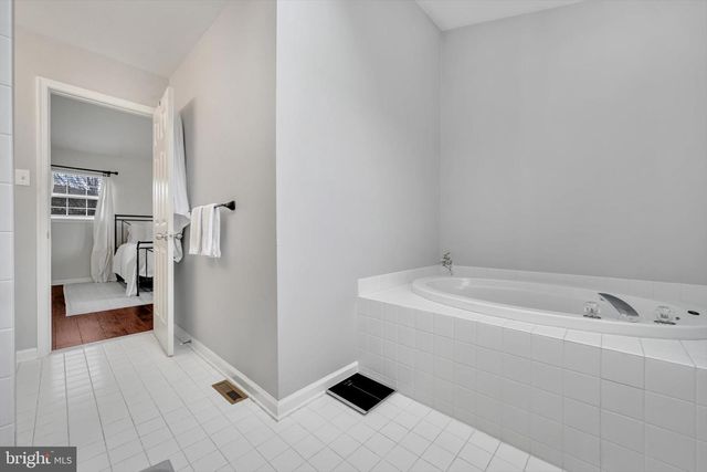 119 TURNBERRY DR, Thorndale, PA 19372