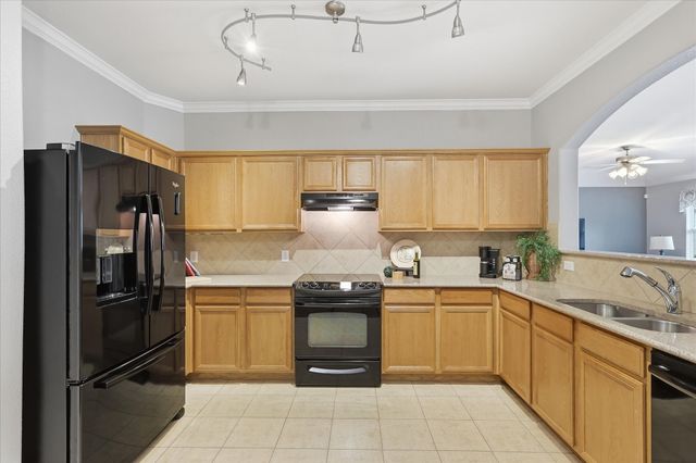 3909 Cliffside Drive, Denton, TX 76208