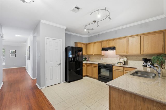 3909 Cliffside Drive, Denton, TX 76208