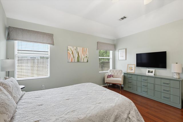 3909 Cliffside Drive, Denton, TX 76208
