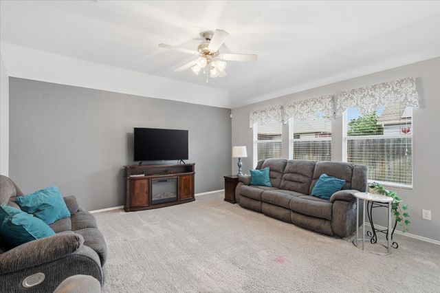 3909 Cliffside Drive, Denton, TX 76208
