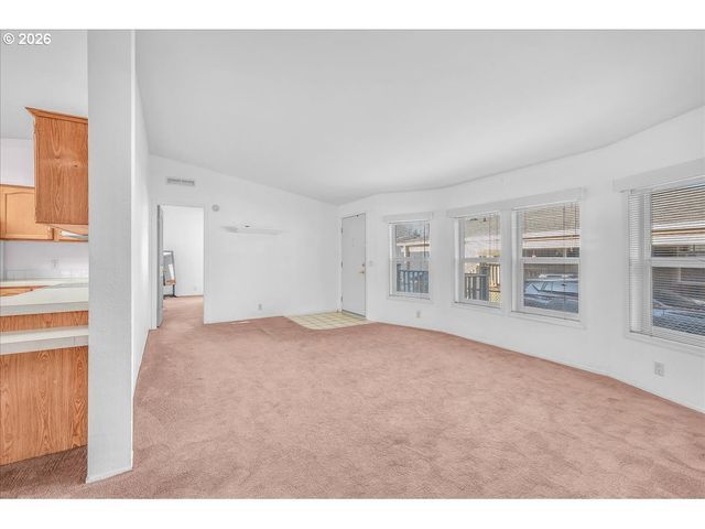 1949 Se PALMQUIST Rd 121, Gresham, OR 97080