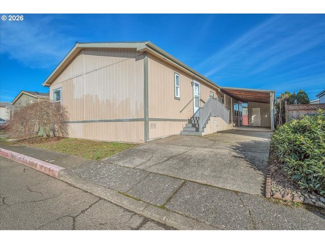 1949 Se PALMQUIST Rd 121, Gresham, OR 97080