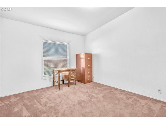 1949 Se PALMQUIST Rd 121, Gresham, OR 97080