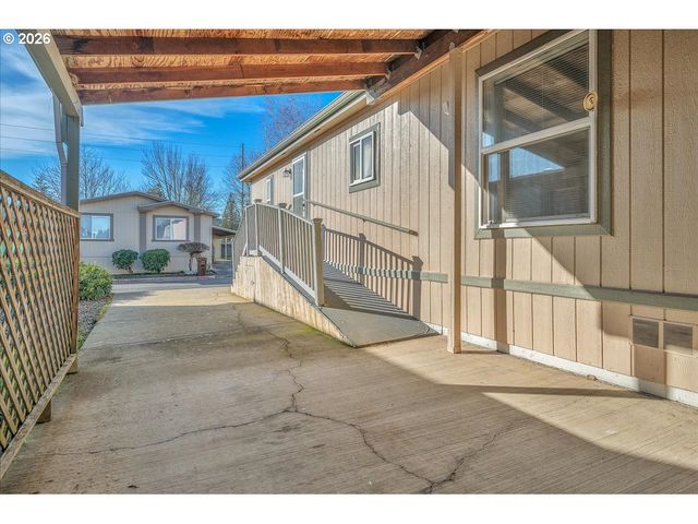 1949 Se PALMQUIST Rd 121, Gresham, OR 97080