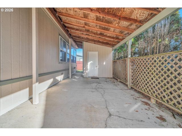 1949 Se PALMQUIST Rd 121, Gresham, OR 97080