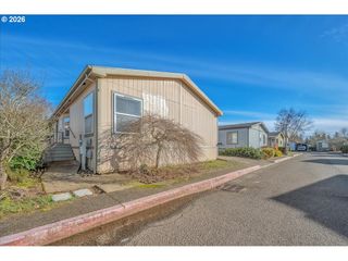 1949 Se PALMQUIST Rd 121, Gresham, OR 97080