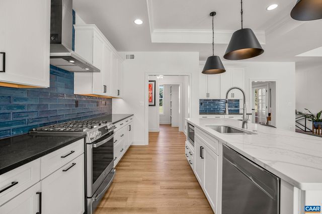 1570 JAMES RIVER RD, Scottsville, VA 24590