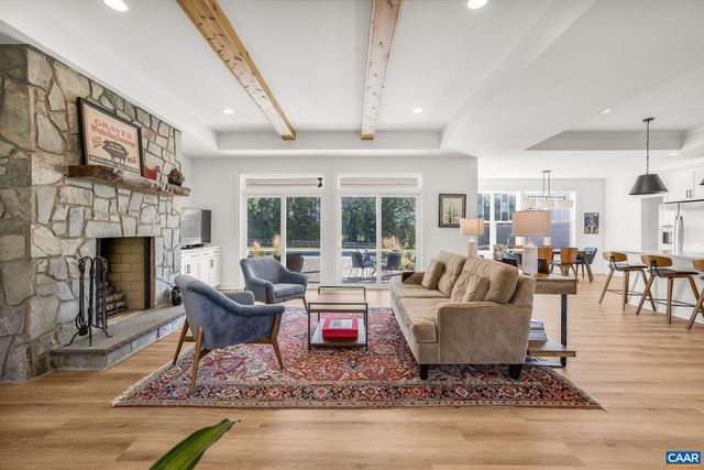 1570 JAMES RIVER RD, Scottsville, VA 24590