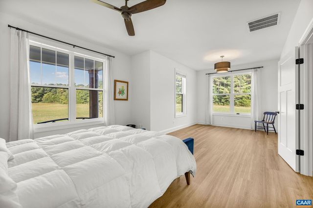 1570 JAMES RIVER RD, Scottsville, VA 24590