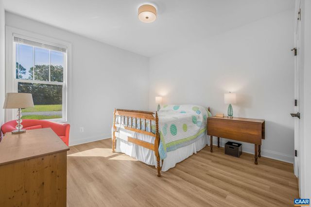 1570 JAMES RIVER RD, Scottsville, VA 24590