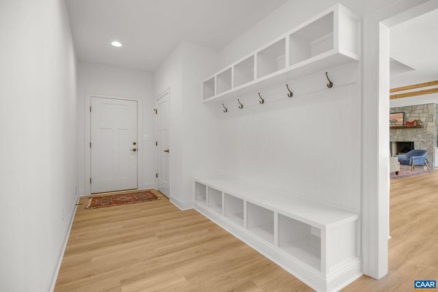 1570 JAMES RIVER RD, Scottsville, VA 24590