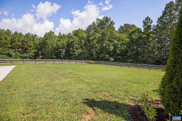 1570 JAMES RIVER RD, Scottsville, VA 24590