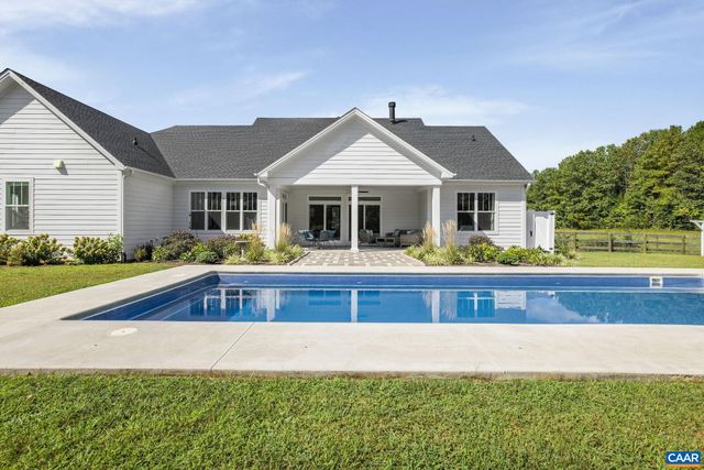 1570 JAMES RIVER RD, Scottsville, VA 24590