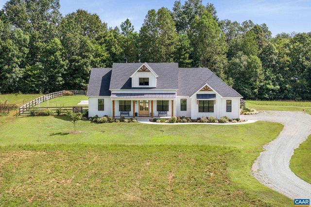 1570 JAMES RIVER RD, Scottsville, VA 24590