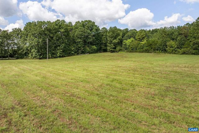 1570 JAMES RIVER RD, Scottsville, VA 24590