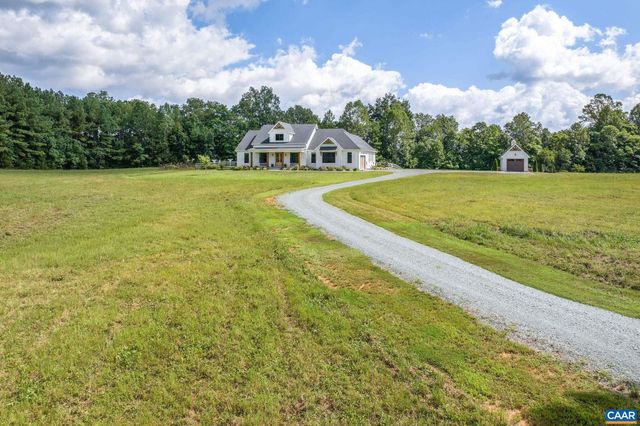 1570 JAMES RIVER RD, Scottsville, VA 24590