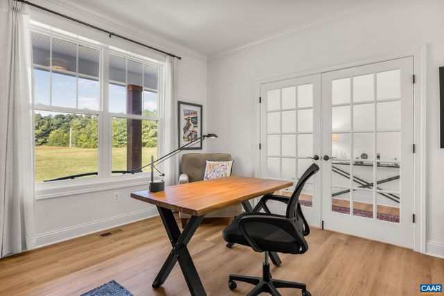 1570 JAMES RIVER RD, Scottsville, VA 24590