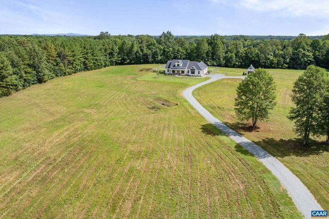 1570 JAMES RIVER RD, Scottsville, VA 24590