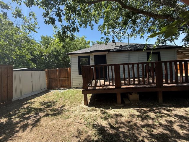 2100 Harrison Avenue, Fort Worth, TX 76110