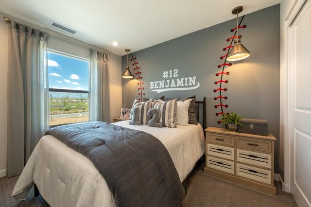 576 Ophelia Avenue, Madera, CA 93636