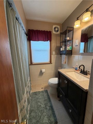 5235 W 46th Street, Parma, OH 44134
